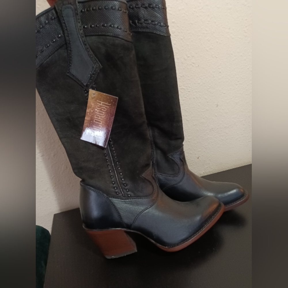 GoldRush womens boots NEW